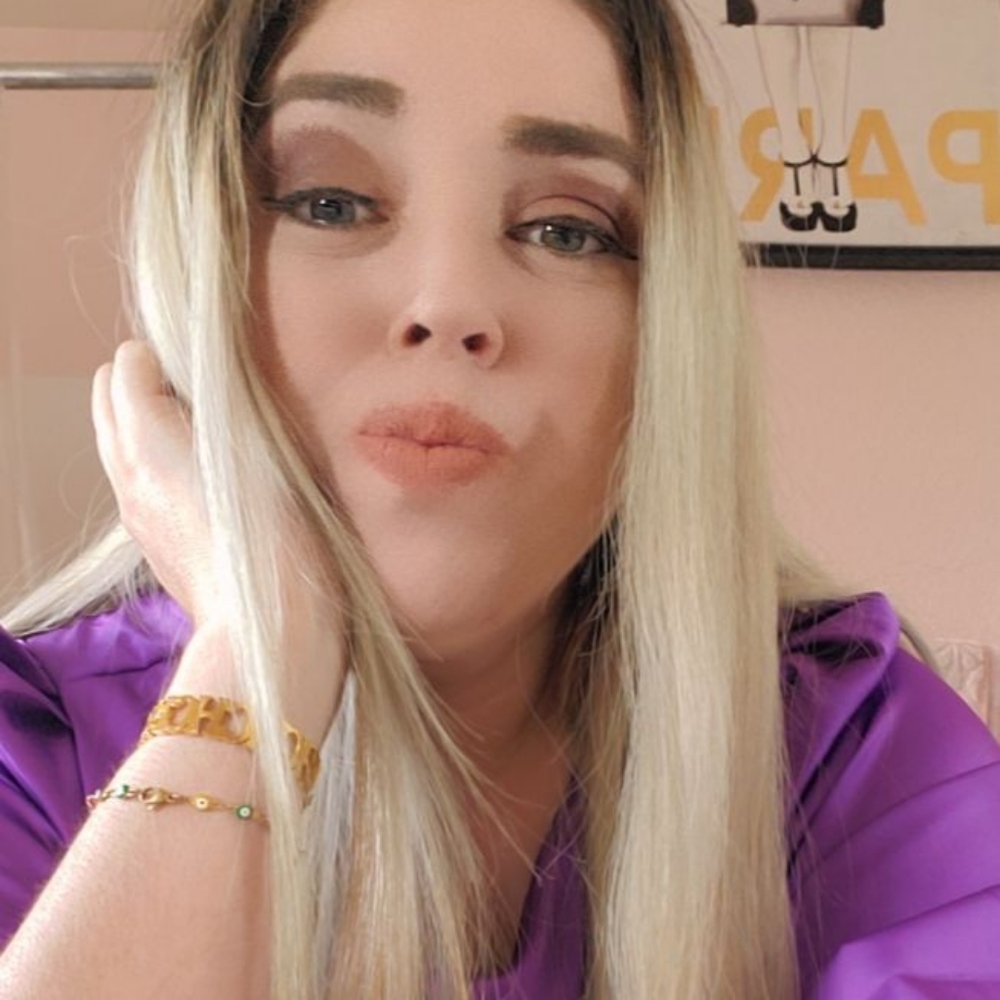 Meet your Posher, Nallely